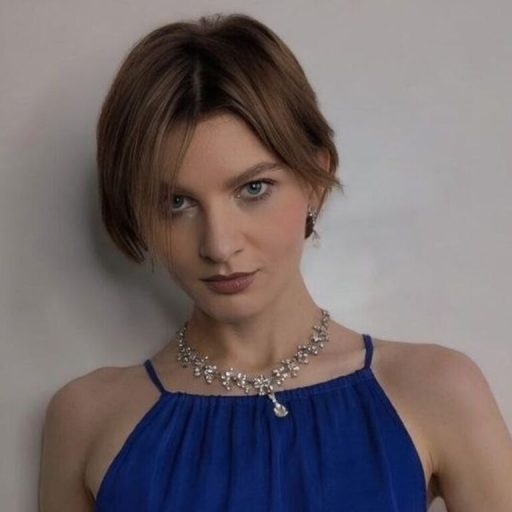 KarinaBiz show fingering image