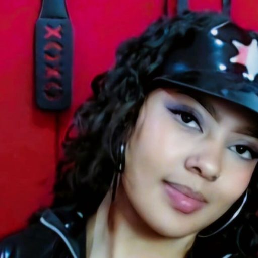 KarinaShienzs fingering ass image