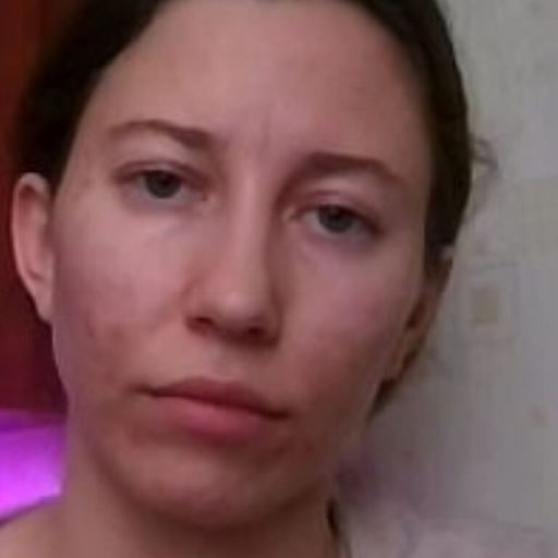 KarinaThum online shows image