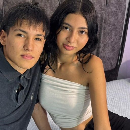 KarlaAndTiago show fingering image