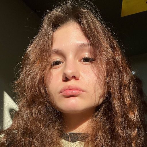 KarlenePaiva fingering ass image