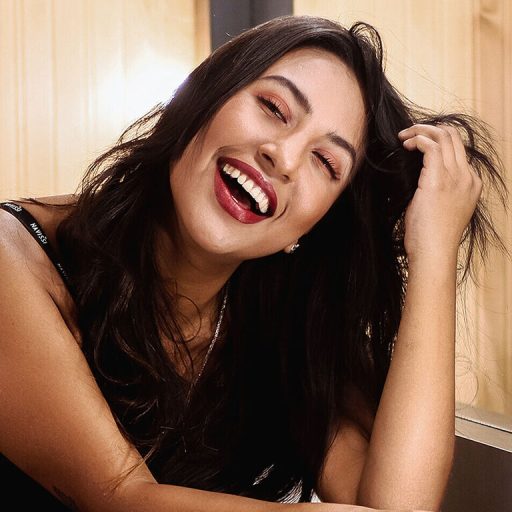 KarolinaFerrer ass vibrator image