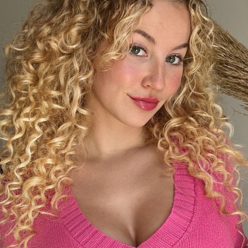 KarolinaRomero hd nude image