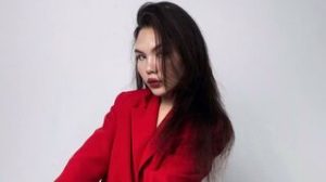 KarynDelzer preview