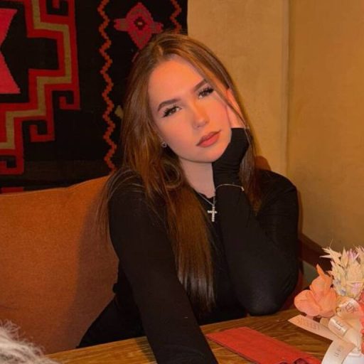 KatAnna amateur lush image