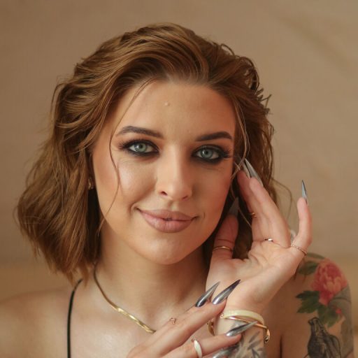 KathleenLips fingering ass image