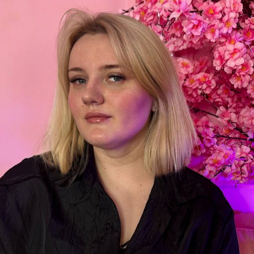 KathyBriggs pussy show image