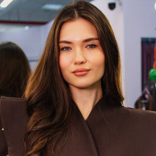 KatieHarrise recorded live image