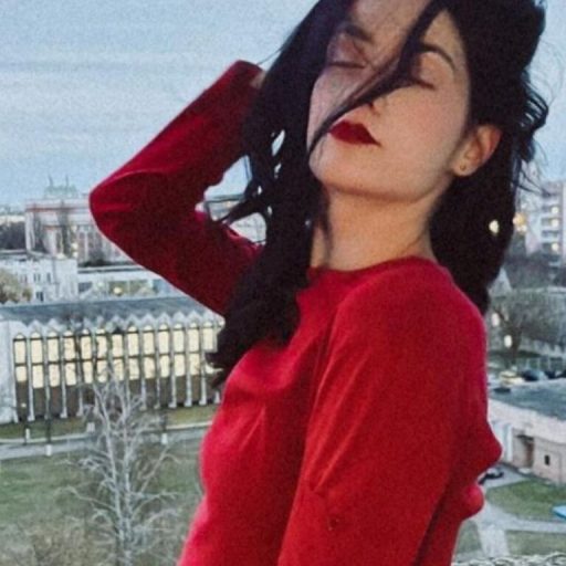 KayceeHolbach vibrator lj image