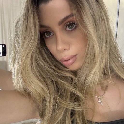 KaylaBens strip amateur image