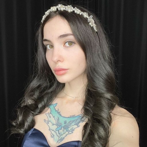 KaylaDreams show fingering image