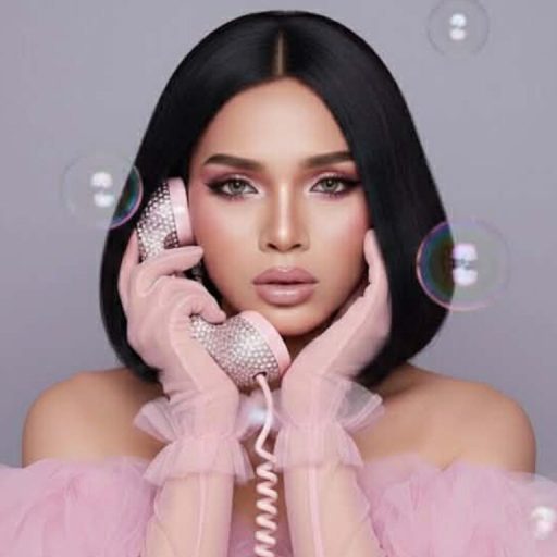 KellyHolly hd nude image