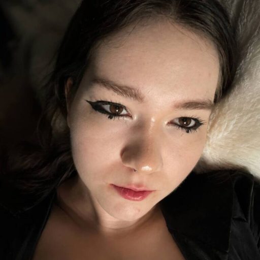 KendalChalet livesex pussy image