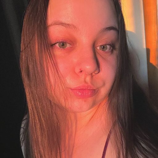 KetrinPirss pussy show image