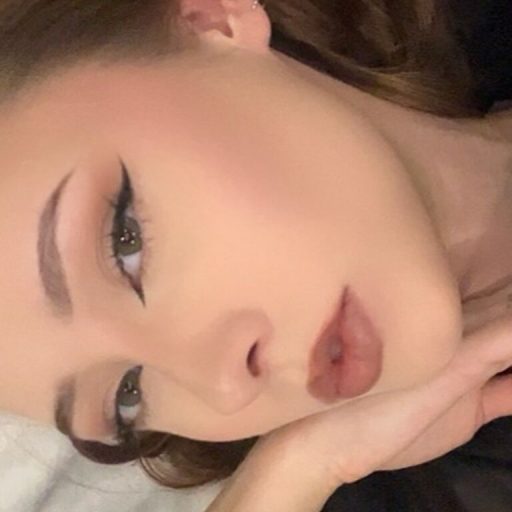 KimBlare pictures toy image