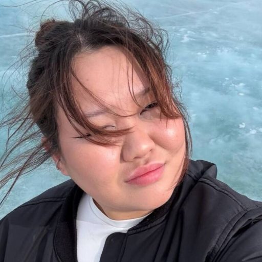 KiraVos real strip image