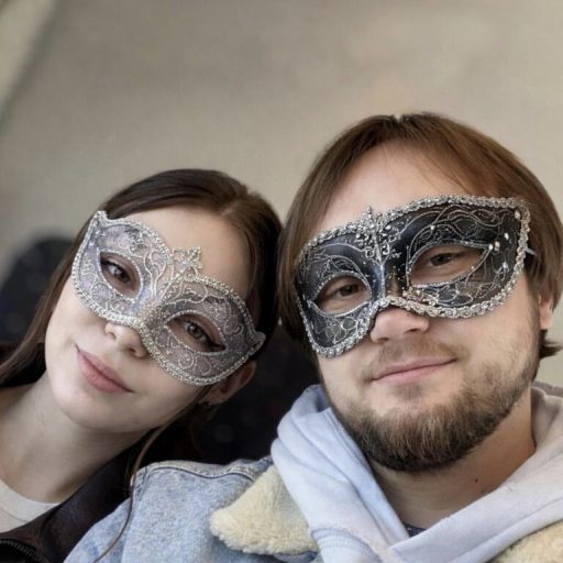 KittyStorm online shows image