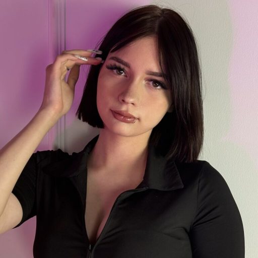 KristyLee pussy show image