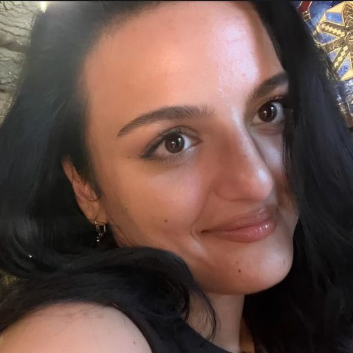 KumMccarns fingering ass image