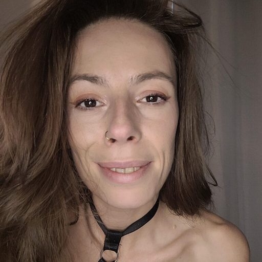 KylaHartley recorded live image