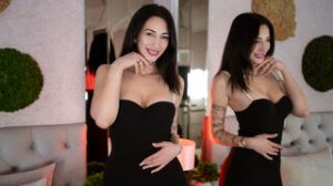 KylieMaddox fingering ass image