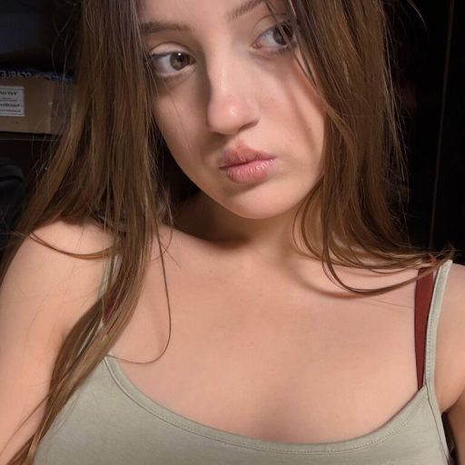 LaceyMoran photos webcam image