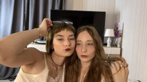 LaineAndCarina preview