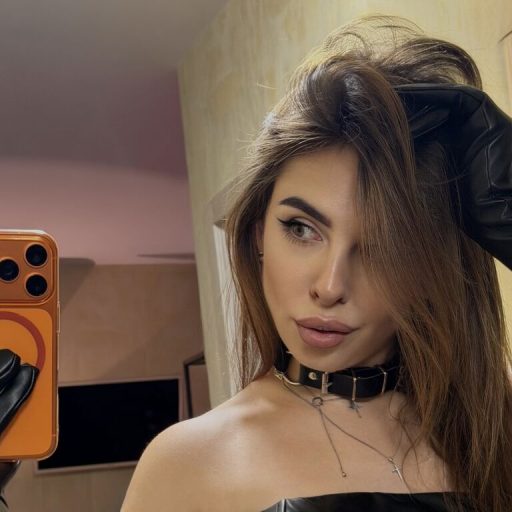 LanaaReign cam naked image