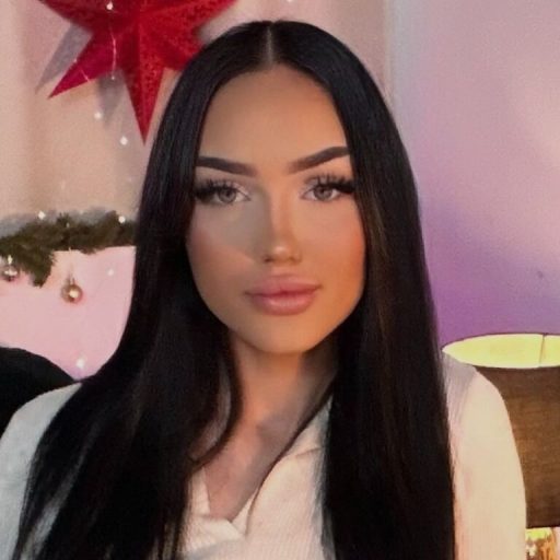 LauraDeluxe shows recorded image