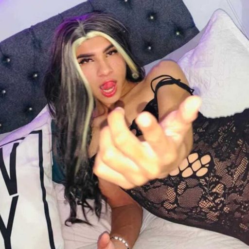 LauraGold porn anal image