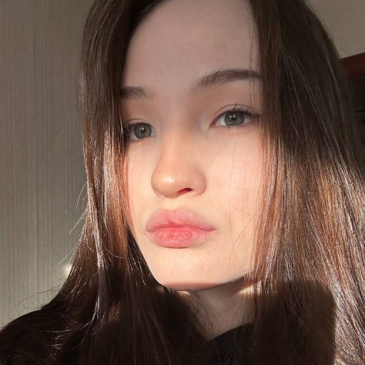 LauriRendleman amateur lush image