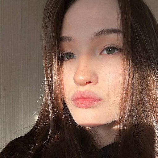 LauriRendleman amateur lush image