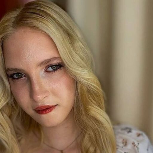 LawandaTelle cam naked image