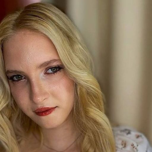 LawandaTelle cam naked image