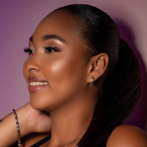 LaylaWalls shows recorded image