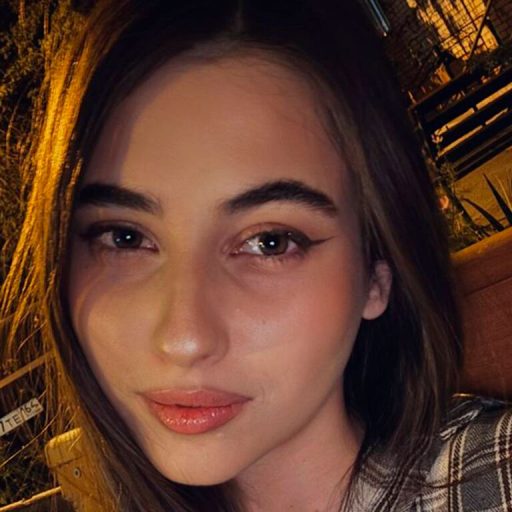 LeiaFrost free dildo image