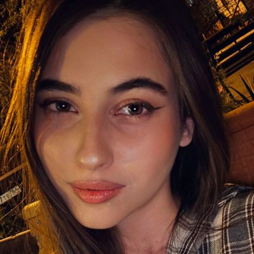 LeiaFrost free dildo image