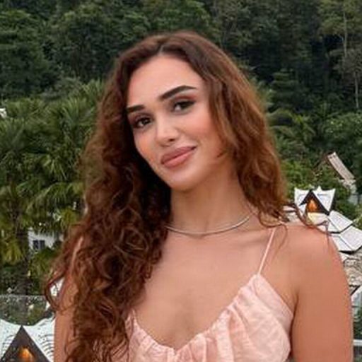 LeilaHowell video photos image