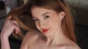 LeilaRoselle xxx masturbation image