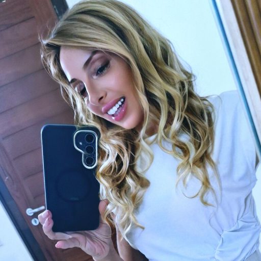 LeilaThomson vibrator lj image