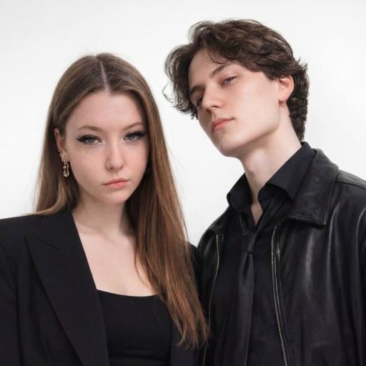 LeoAndMira naked porn image