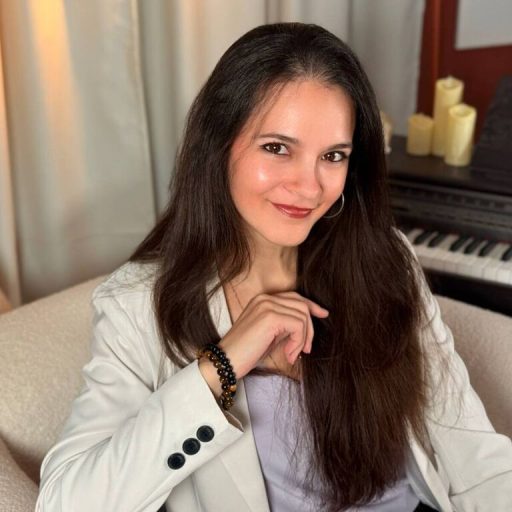 LeonaLane online shows image