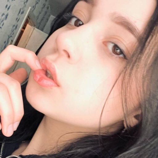 LeotaBienvenu ass vibrator image