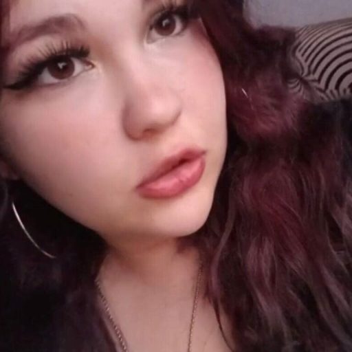 LeslieBlas live video image