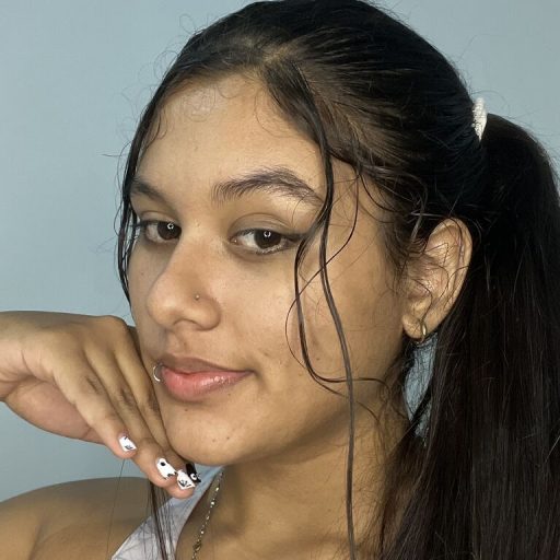 Lettys recorded live image