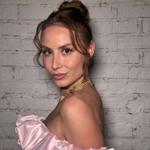 LeyaMorris fingering ass image