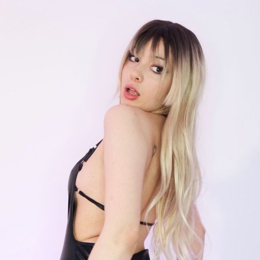 LiaGoddess ass vibrator image