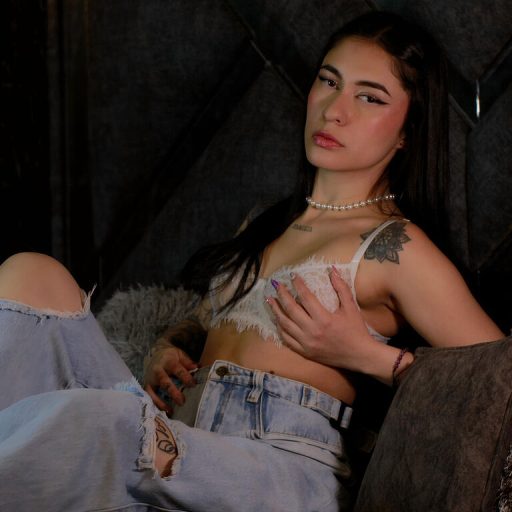 LiaPoison vibrator lj image