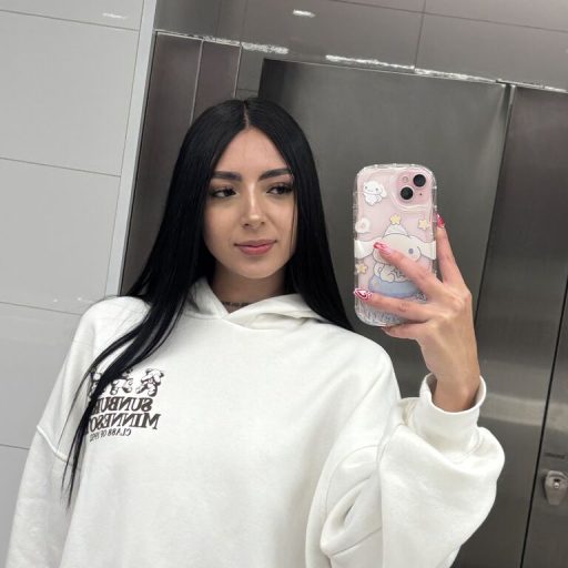 LiaSnown fingering ass image