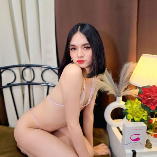 LianeMarie cam naked image